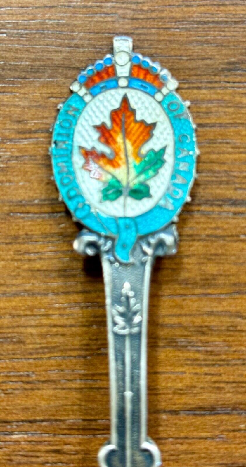 Vintage VICTORIA CANADA Sterling Silver & Enamel MAPLE LEAF Souvenir Spoon NICE