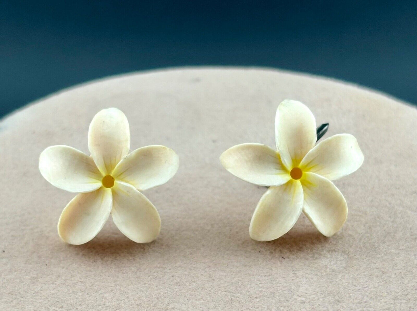 Vintage1950"s Screw Back Plumeria Blossom Earrings