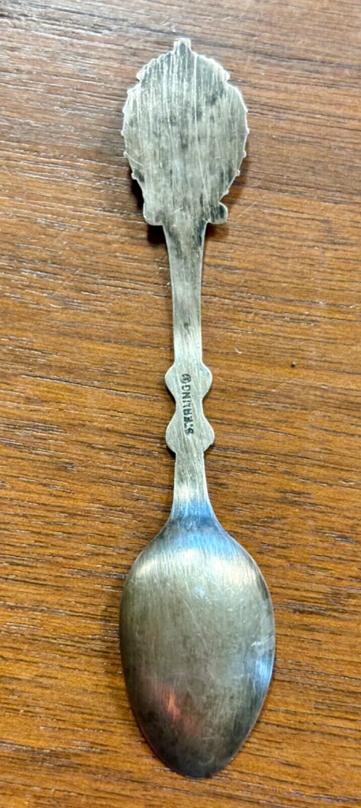 Vintage VICTORIA CANADA Sterling Silver & Enamel MAPLE LEAF Souvenir Spoon NICE