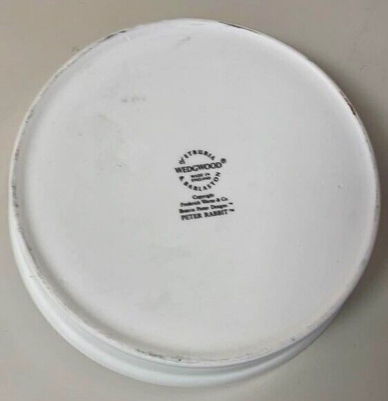 Wedgwood Peter Rabbit Ceramic Baby Bowl Mr Mcgregor Beatrix Potter England Bunny