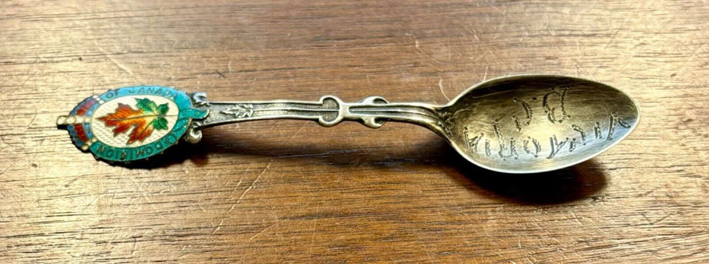 Vintage VICTORIA CANADA Sterling Silver & Enamel MAPLE LEAF Souvenir Spoon NICE