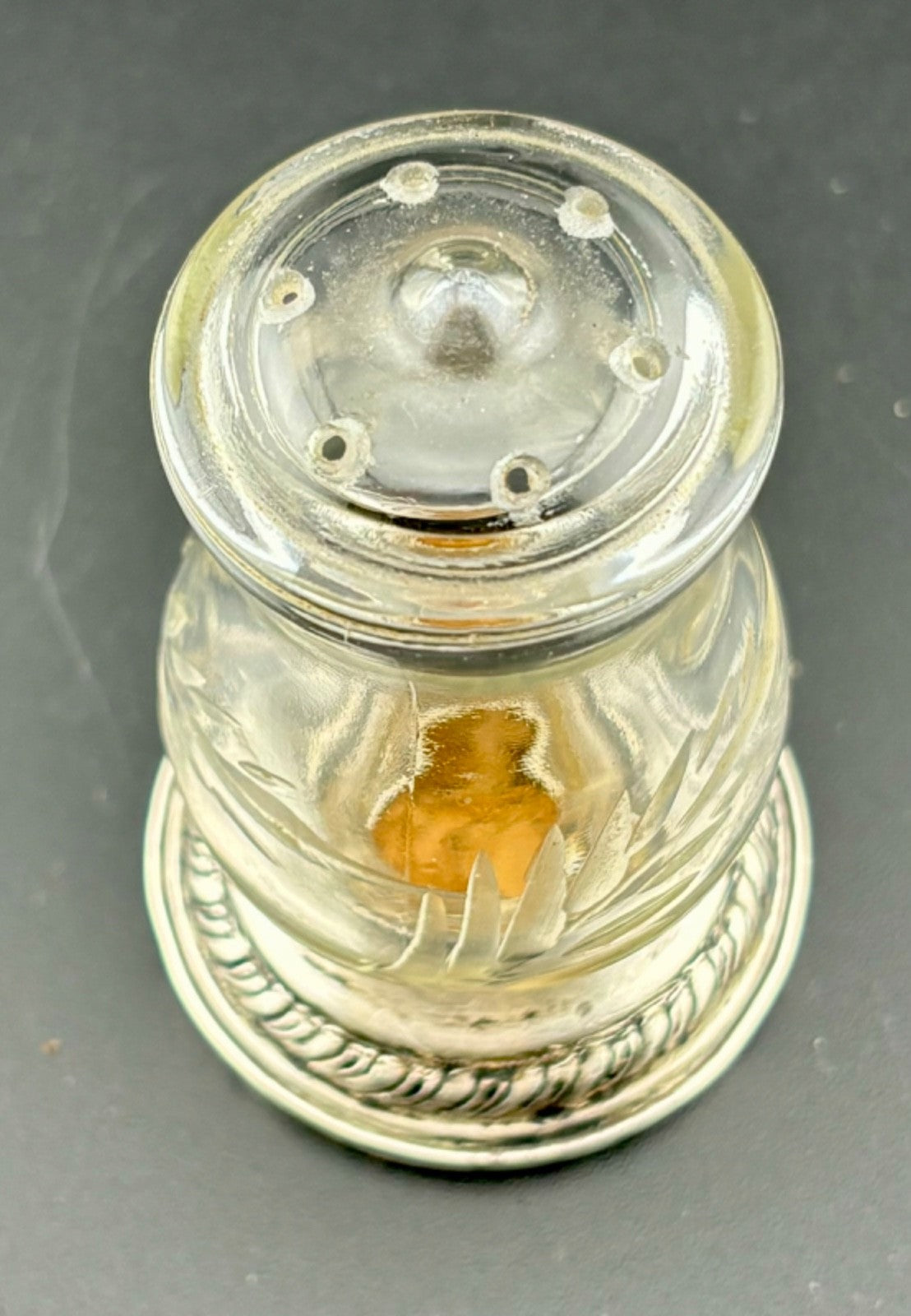 QUAKER SILVER CO WEIGHTED STERLING SILVER & ETCHED GLASS SALT SHAKER