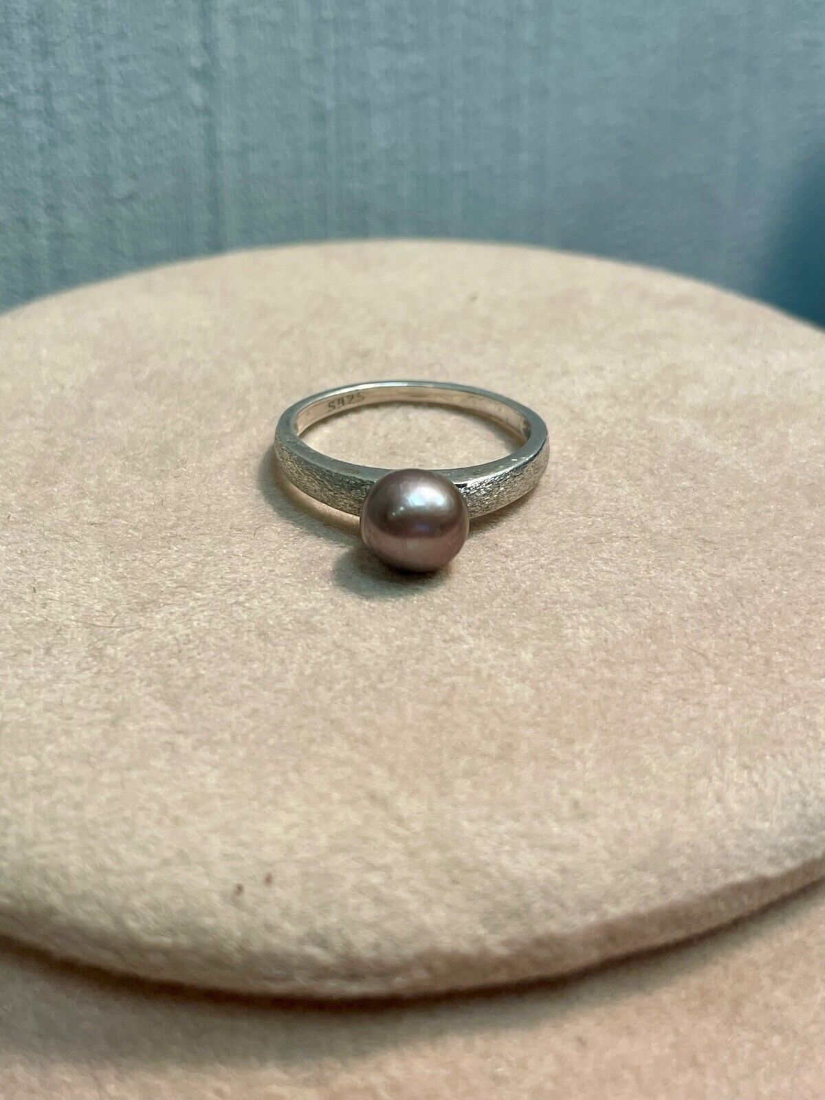 .925 Sterling Silver Gray Freshwater Pearl Ring Sz. 6.5