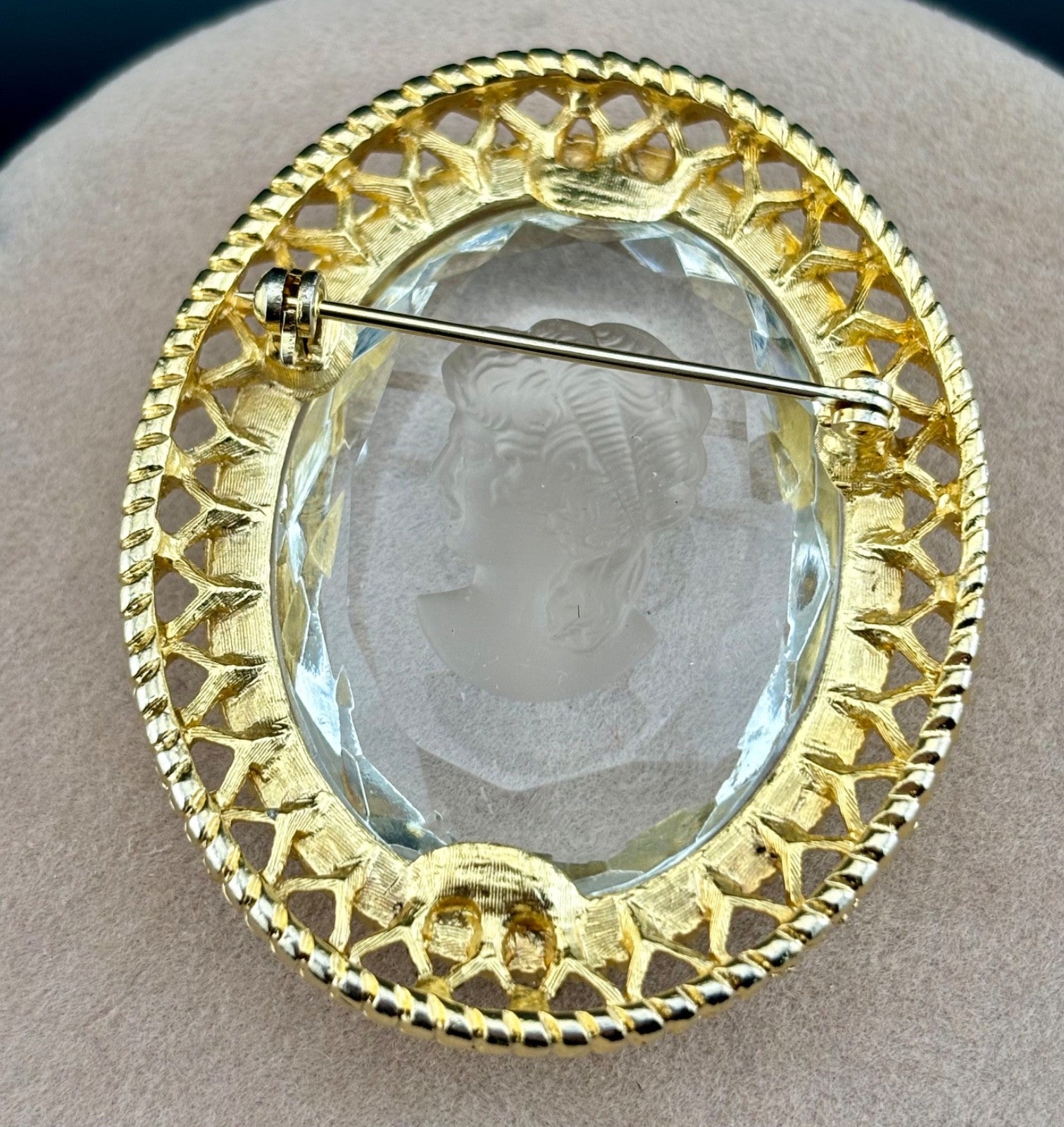 1960s Glass Reverse-Cut Cameo Brooch