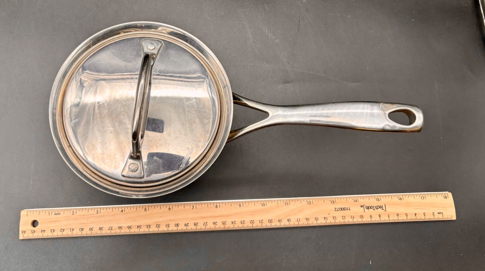 Kirkland signature stainless steel Saucepan 1.5 Qt