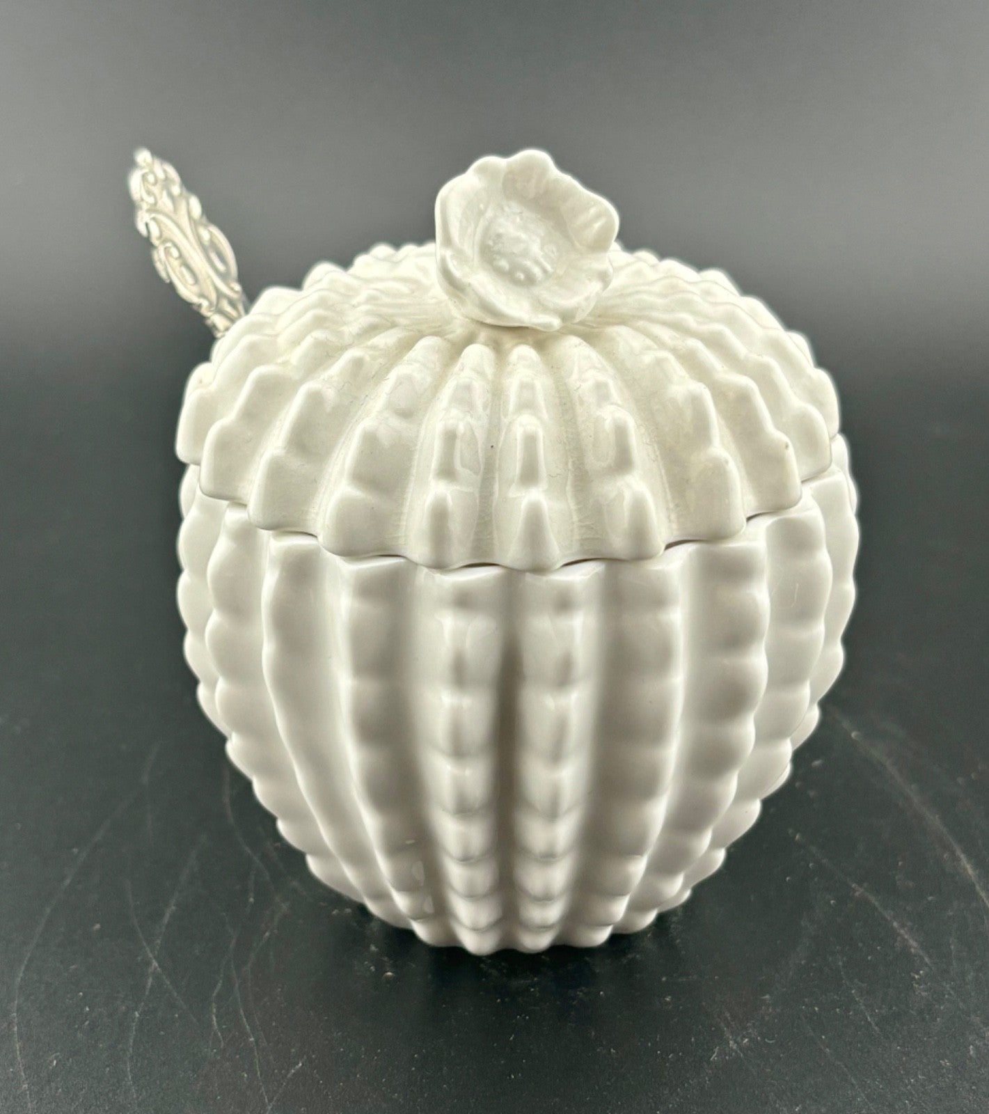 Spode Porcelain Cactus Shaped Lidded Dish Sugar England 4" w/Spoon