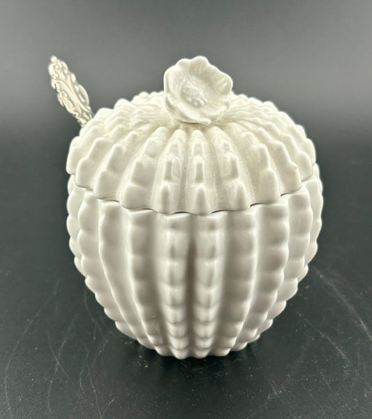 Spode Porcelain Cactus Shaped Lidded Dish Sugar England 4" w/Spoon