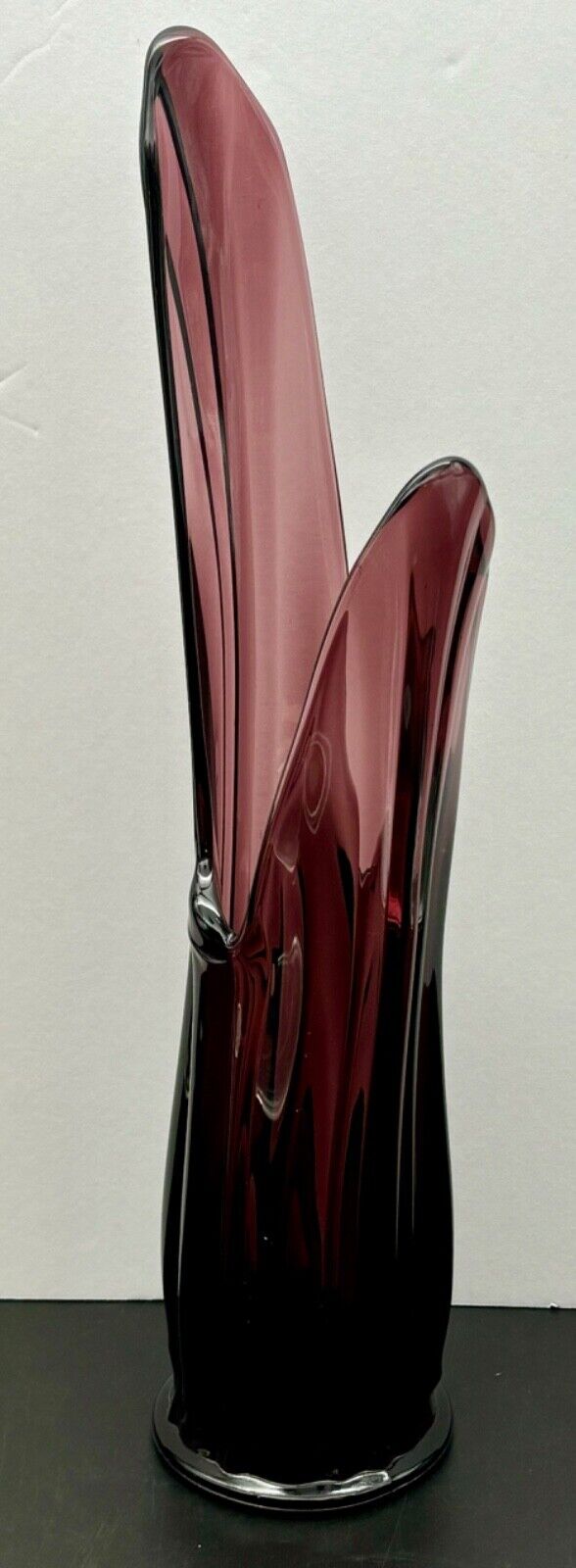 MCM LE Smith PURPLE Amethyst Art Glass DRAGON'S TOOTH Split 18" SWUNG VASE