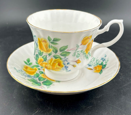 Bluebird Fine Bone China Canada Teacup & Saucer Yellow Roses Vintage 
