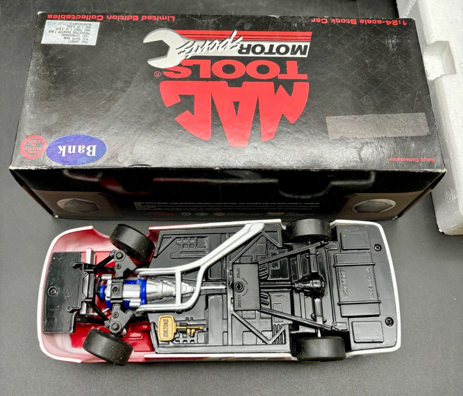 Bank Mac Tools Dale Jarrett 1997 Thunderbird #32 White Rain
