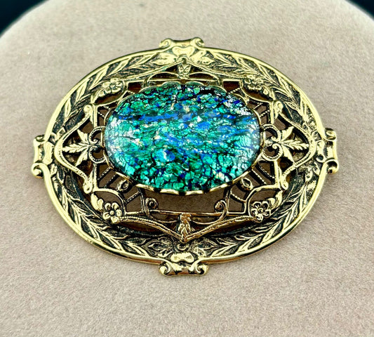 Vintage Green Cat's Eye Foil Art Gold-Tone Brooch NK