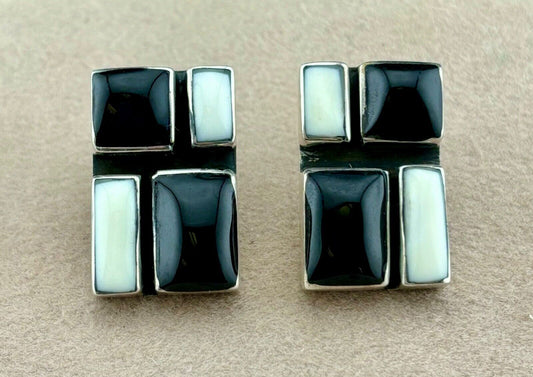 Sterling Silver Black/White Geometric Earrings Mexico NK