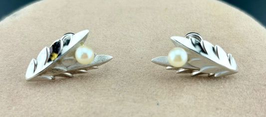 Vintage Cultured Freshwater Pearl and Sterling Silver Earrings Screw-Back