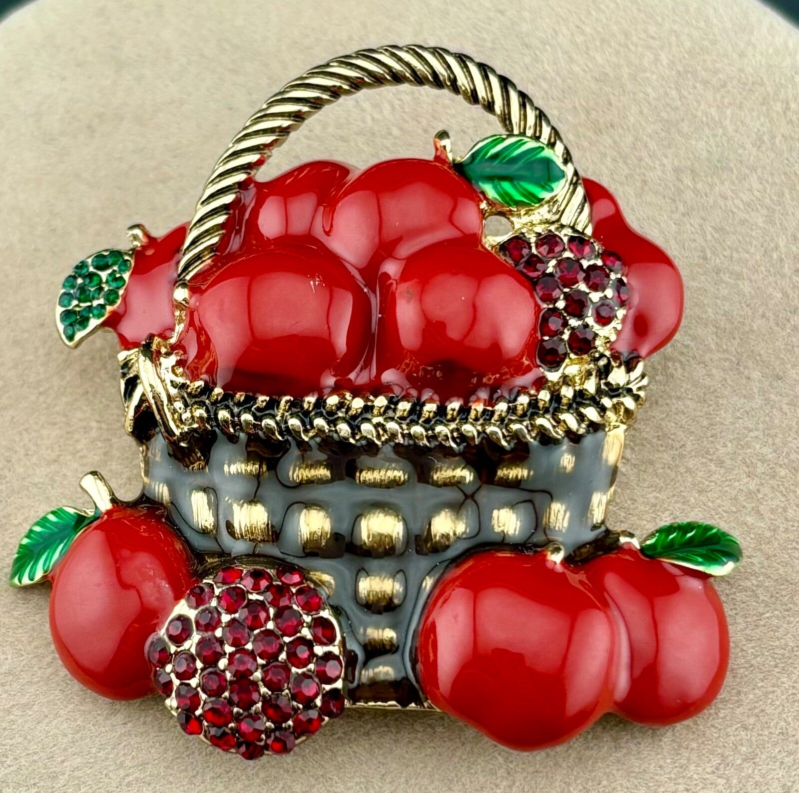 Basket Apples Brooch DANA BUCHMAN Gold Tone & Red Enamel Fruit Rhinestones NK