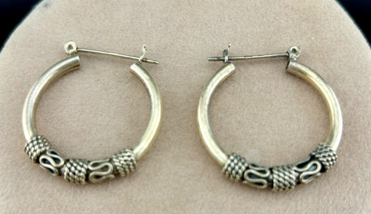 Vintage .925 Sterling Silver Hoop Earrings Thailand