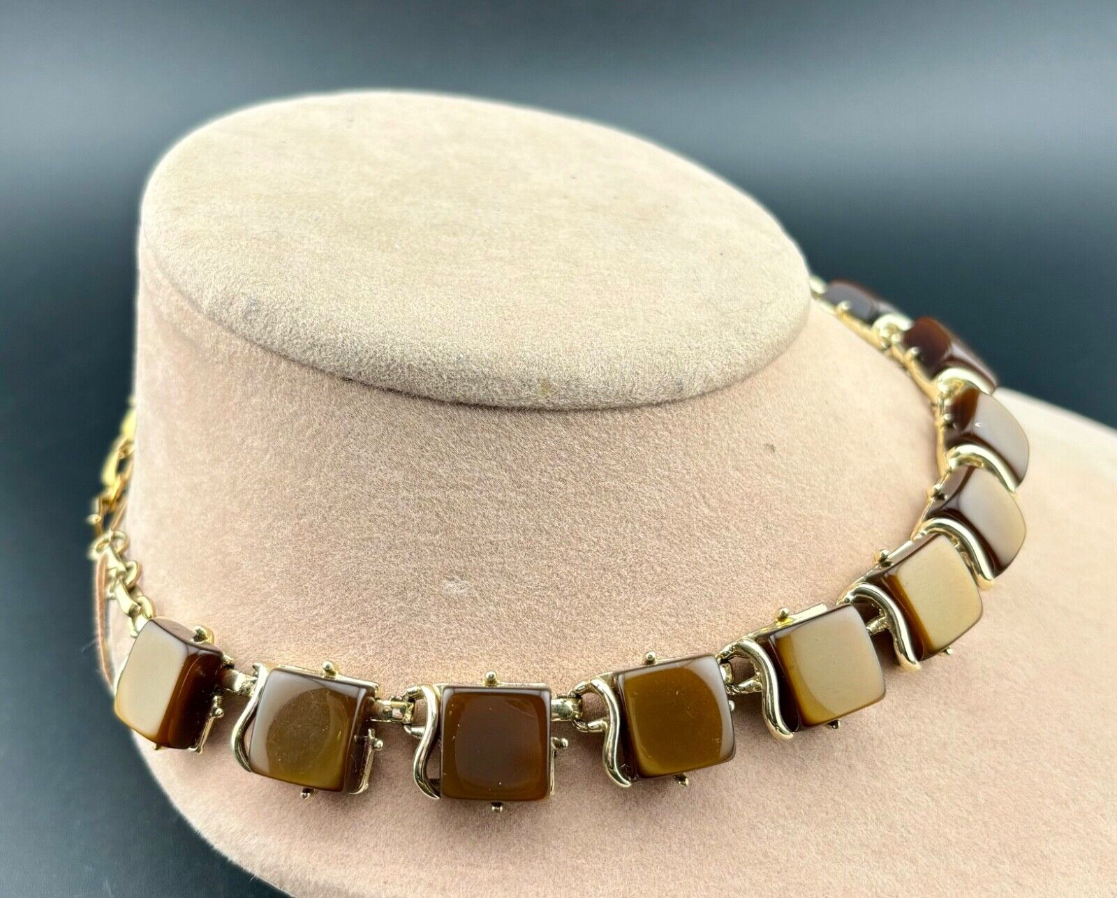 Vintage Gold-tone Brown Rhinestone/Faux Cat's Eye Choker Necklace NK