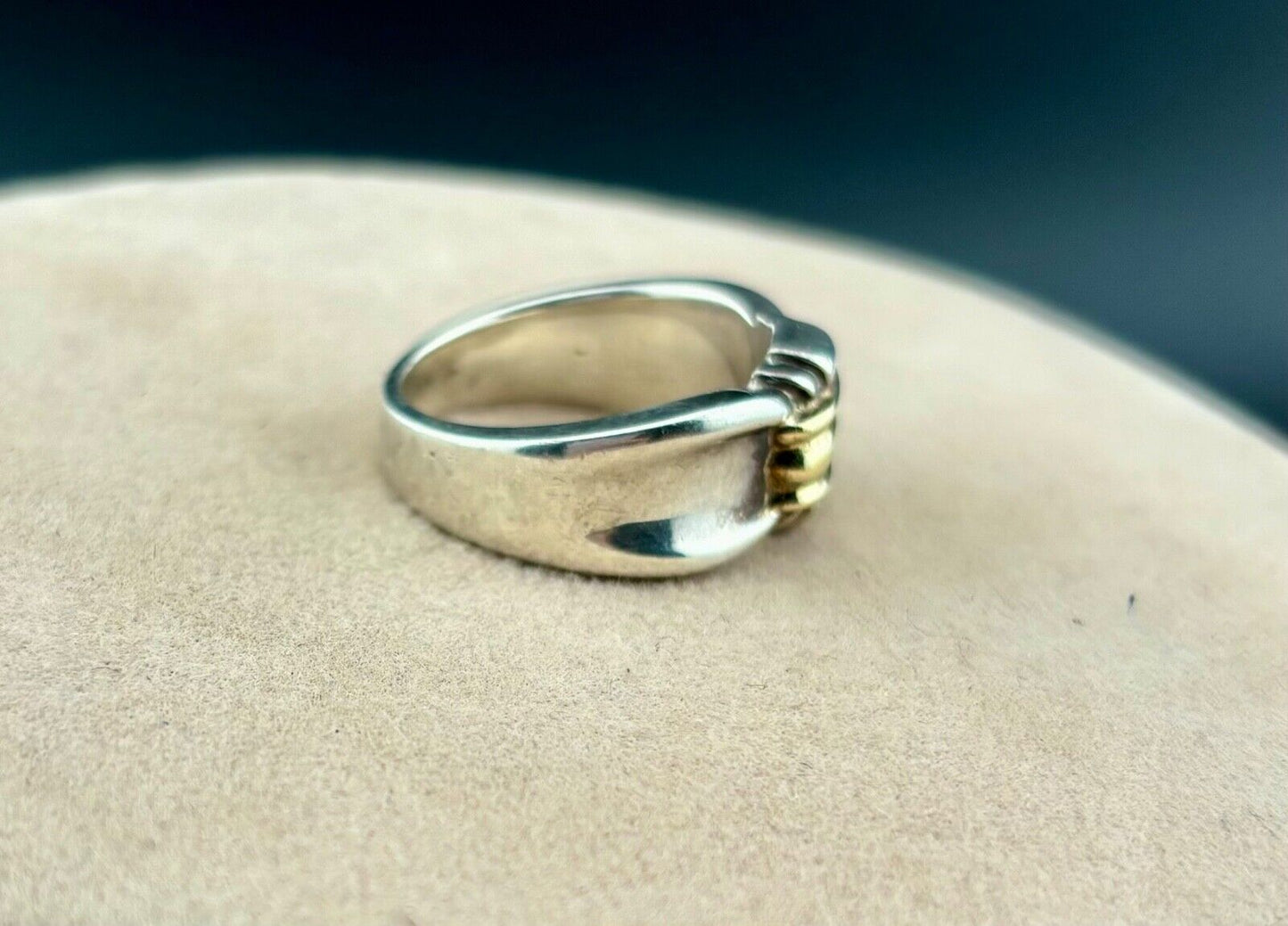 Sz. 6.5 Sterling Silver Band Ring 7 Grams