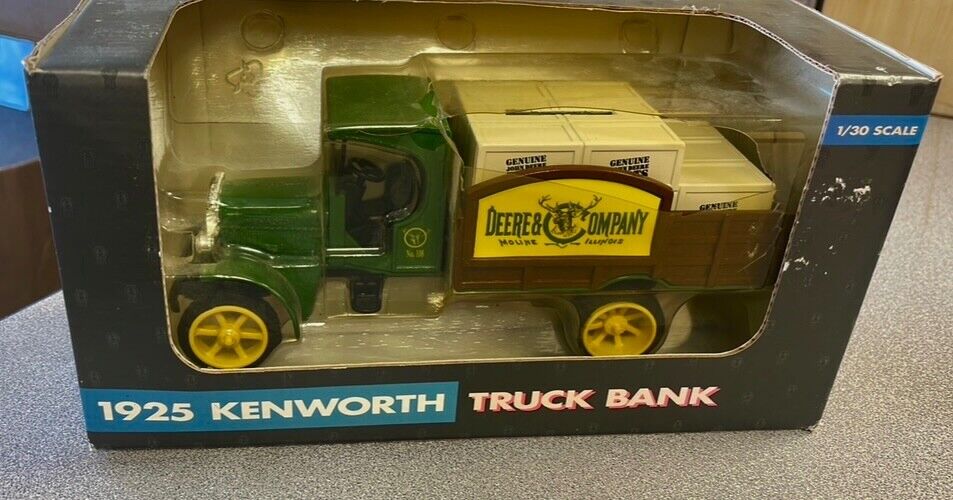 1993 NIB Kenworth 1925 Truck Coin Bank Deere & Company Moline, Ill