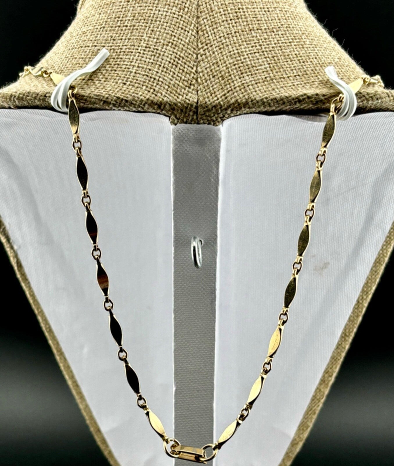 Vintage Gold-Tone/Pink Acrylic Tassel Necklace NK