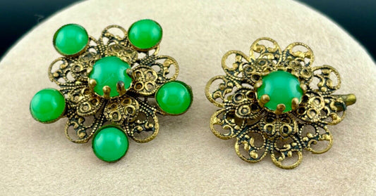 Vintage Pair of Green Costume Jewelry Pins/Brooches NK