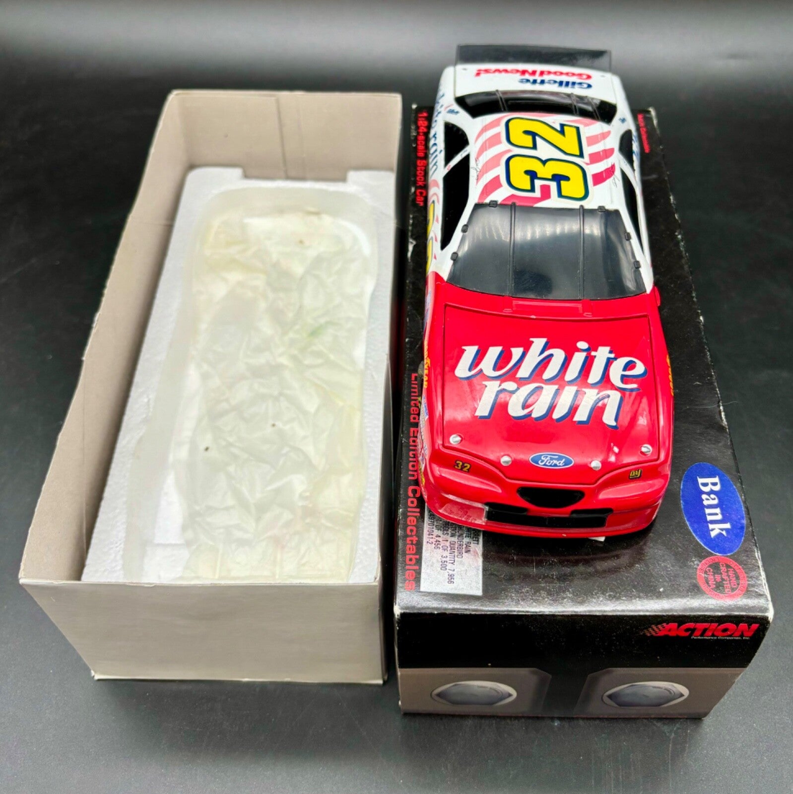 Bank Mac Tools Dale Jarrett 1997 Thunderbird #32 White Rain