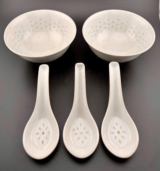 Asian Porcelain Rice Bowls and Spoons(5 pcs.)