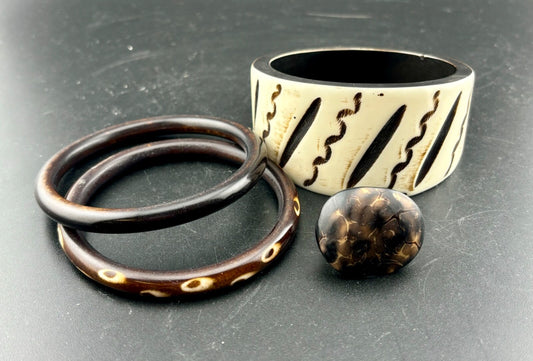 Bangle Bracelets and Ring Brown/White Lucite
