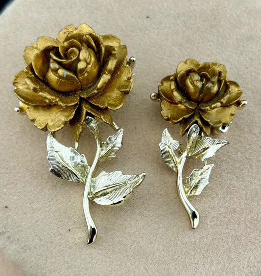 Pair of Vintage Gold-Tone Rose Brooches NK