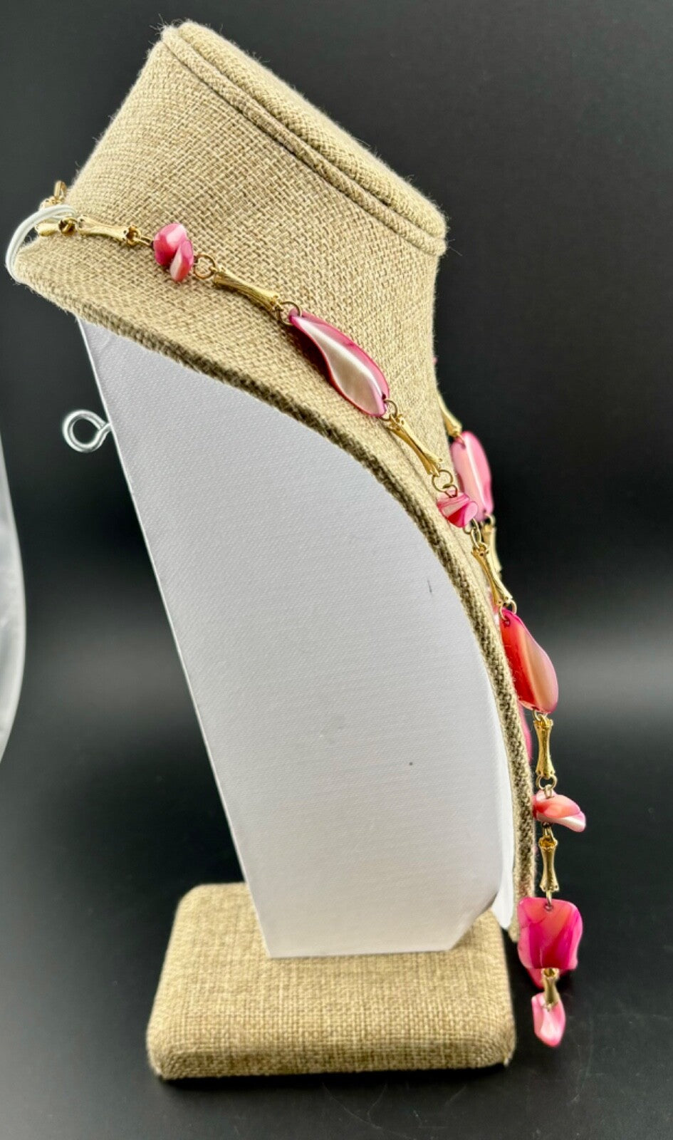 Vintage Gold-Tone and Pink Shell Beaded Necklace NK