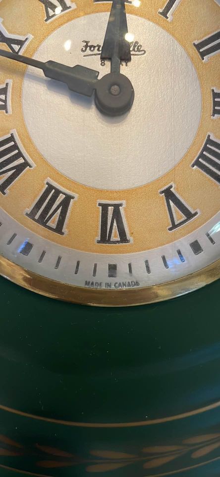 Nice Vintage Mid-Century Metal Mechanical Wall Clock